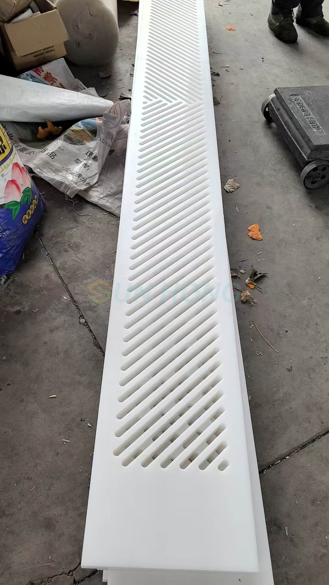 Крышка всасывающей камеры из СВМПЭ