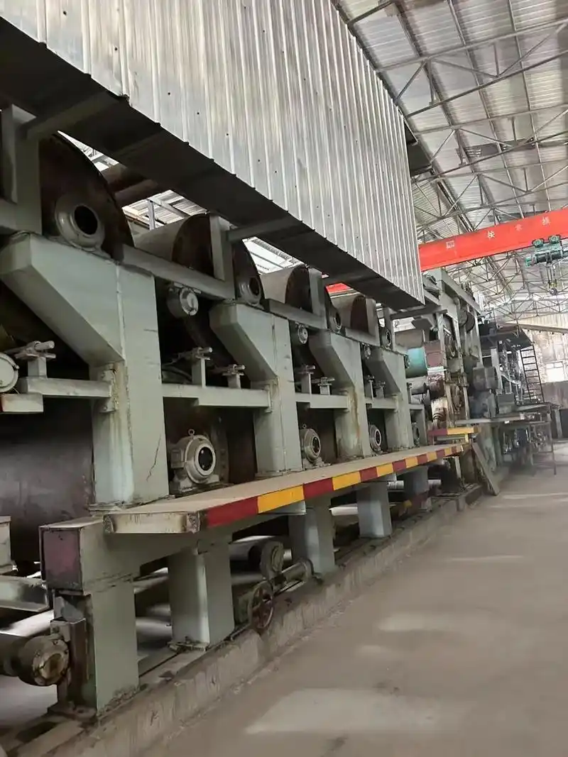 Каковы причины поломки бумаги в сушильной части бумагоделательной машины?