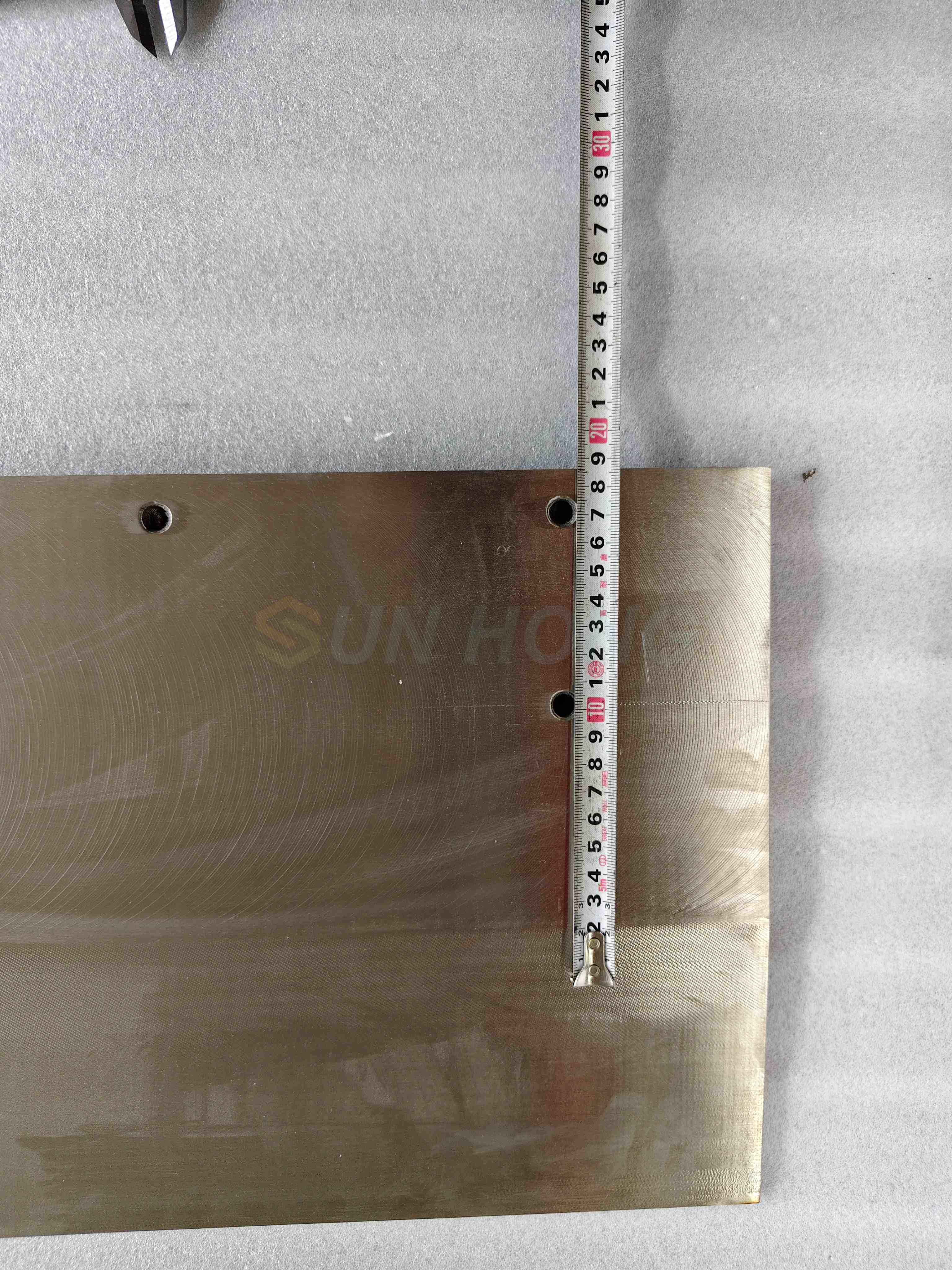 губа напорного ящика