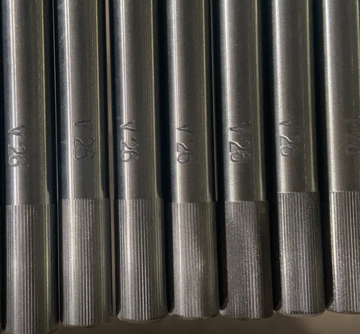 Дозирующие стержни машины для нанесения покрытия на бумагу